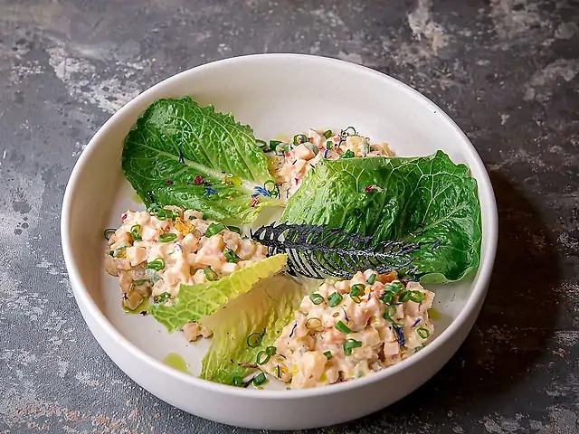 Салат олів'є з копченою куркою