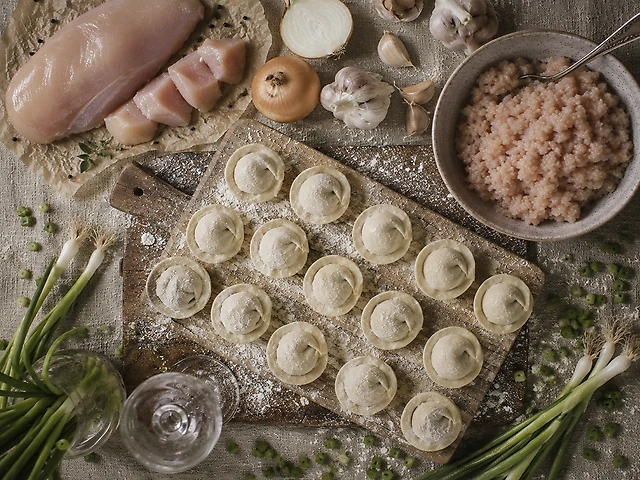 Пельмені з курячим філе