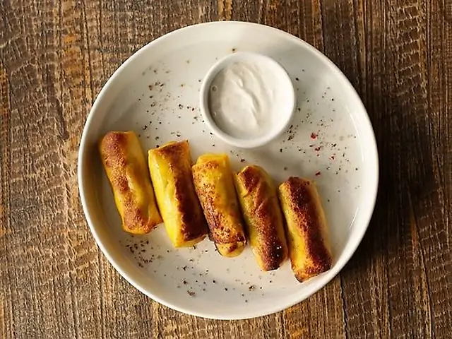 Млинці з куркою та сметаною