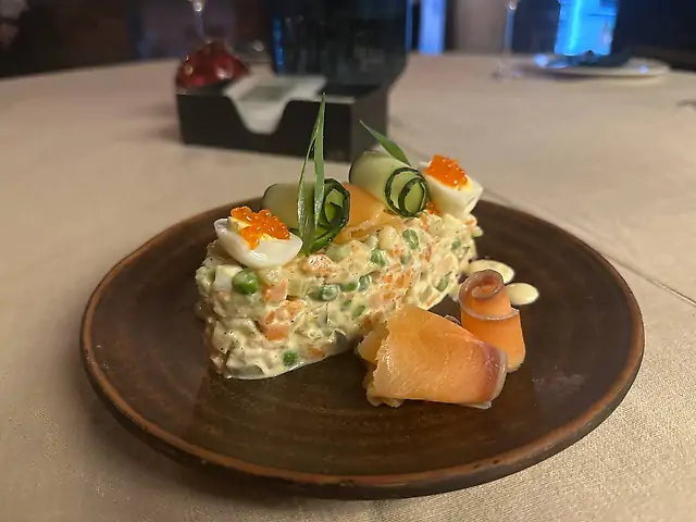 Олівʼє з лососем