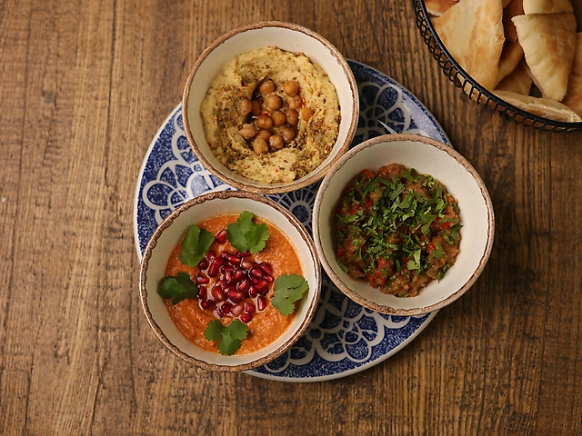 Сет східних закусок