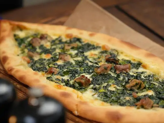 Піде з телятиною та шпинатом