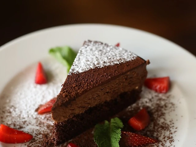 Шоколадно-кавовий торт