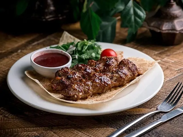 Люля-кебаб з баранини і телятини