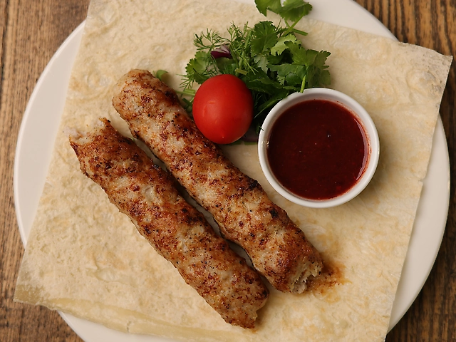 Люля-кебаб з фермерської курки