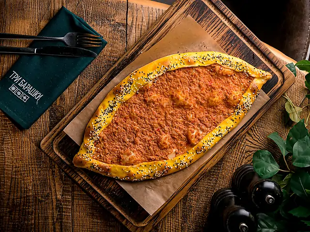 Піде з телятиною та сиром