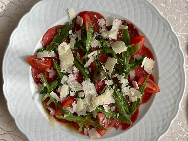 Карпаччо з телятиною