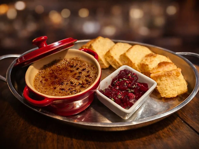 Паштет - брюле з качиної печінки.