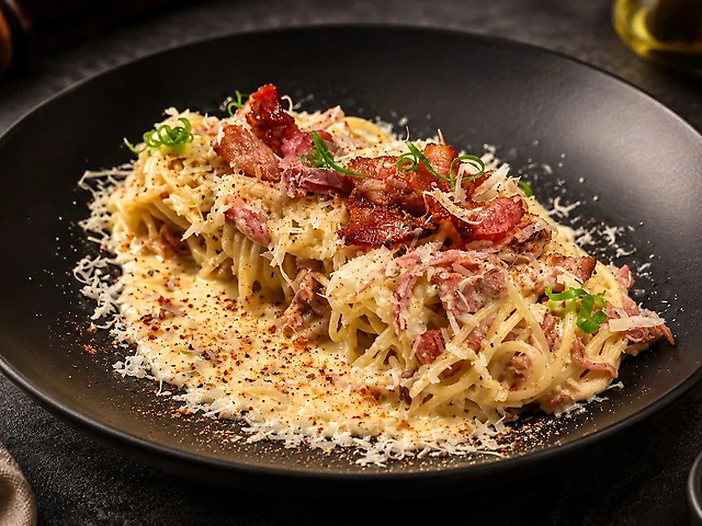 CARBONARA з копченими реберцями