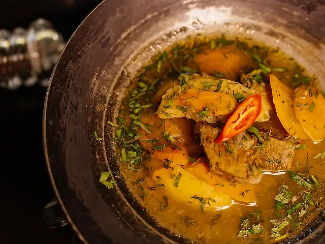 Печеня з телятиною