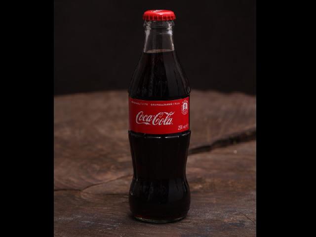 Cola