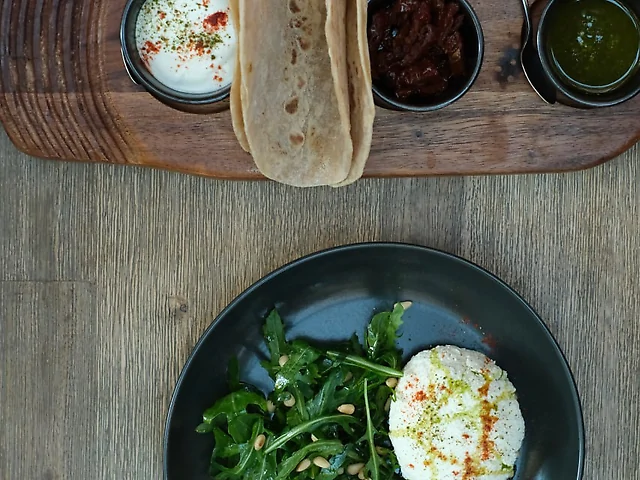 Ricotta with labane, freshly prepared warm ricotta