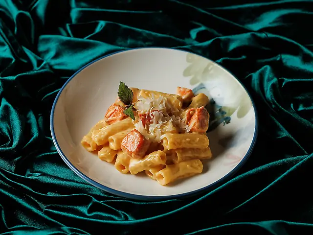 Паста з лососем