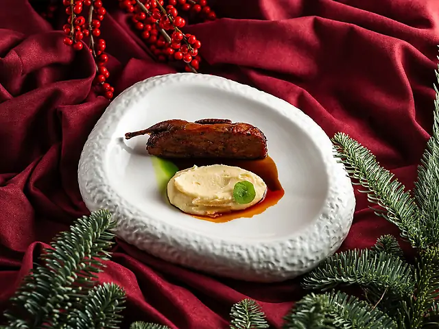 Перепілка з картопляним пюре