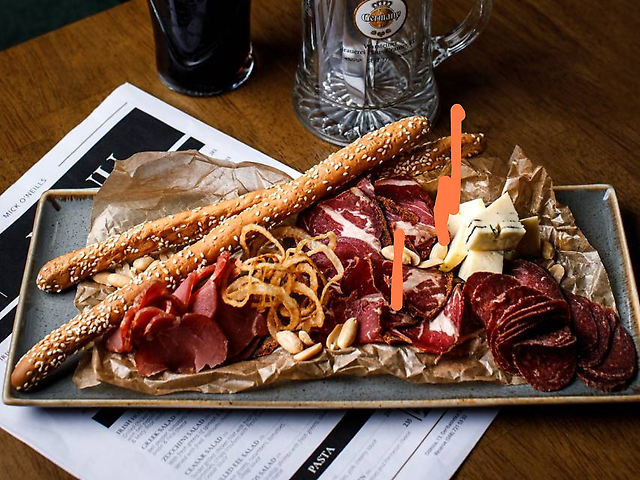 М'ясна дошка до пива