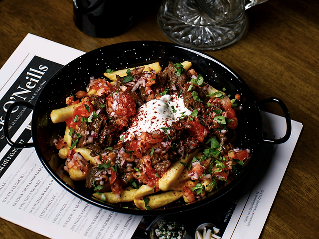 Картопля фрі з томтеною щокою