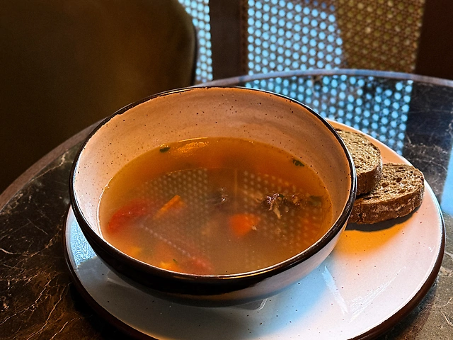 Суп з бичачих хвостів