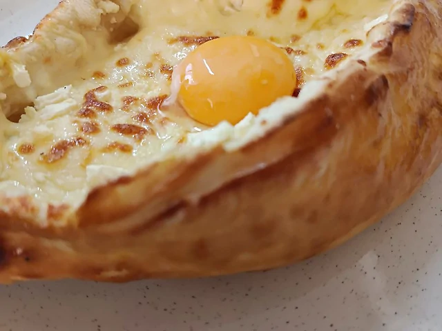 Хачапурі по Аджарські