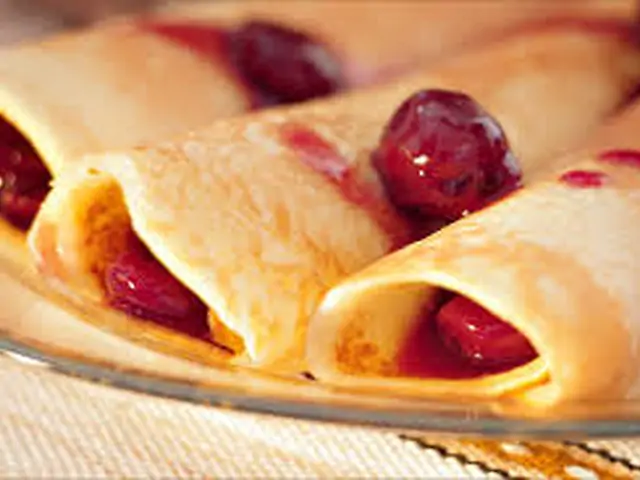 Млинці з вишнею