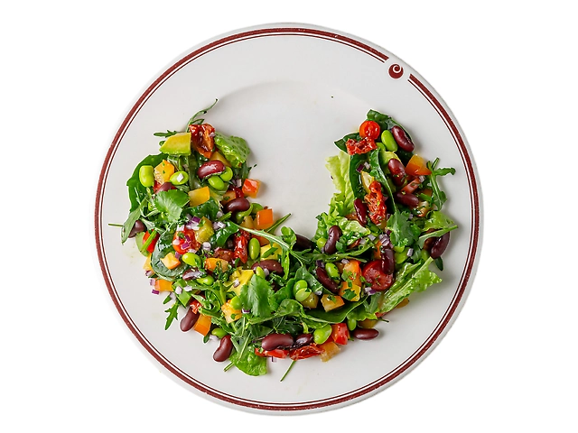 Салат з квасолею та бобами