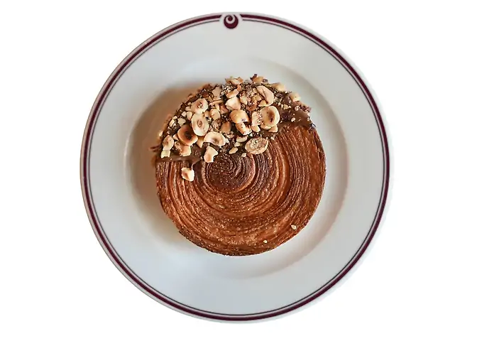 Нью-Йорський рол із шоколадом та горіхами