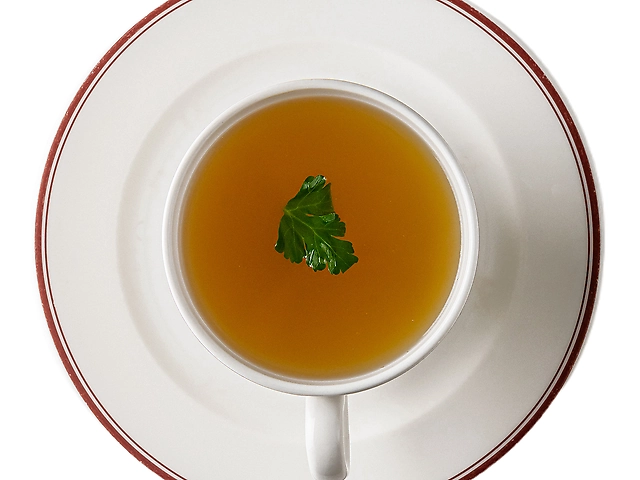 Чашка бульйону