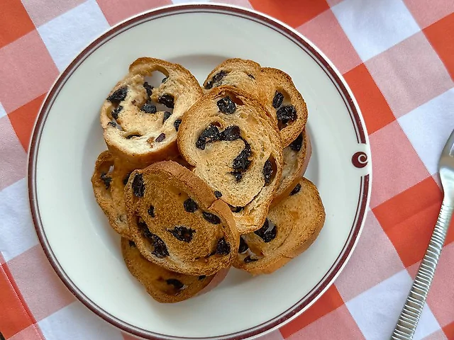 Сушка з ізюмом