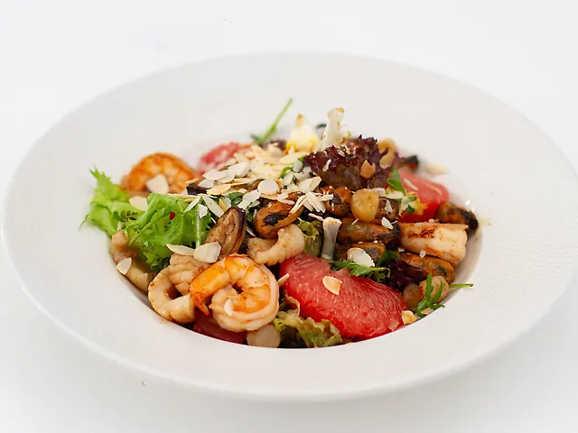 Салат із морепродуктами