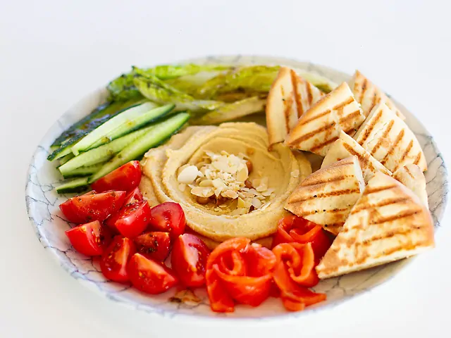 Balance Breakfast з лососем/куркою на вибір