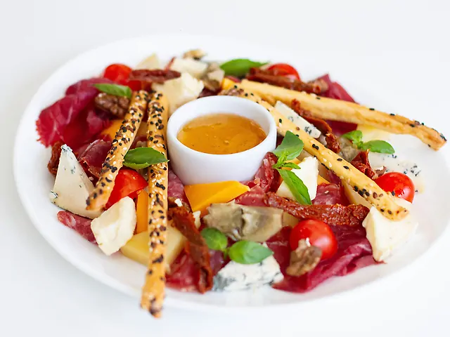 Велике плато закусок