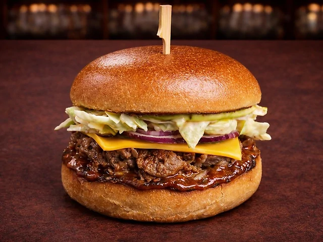 Pulled pork burger (рваний бургер)