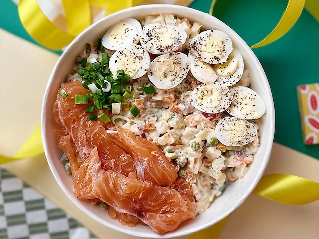 Олів'є з з слабосолоним лососем