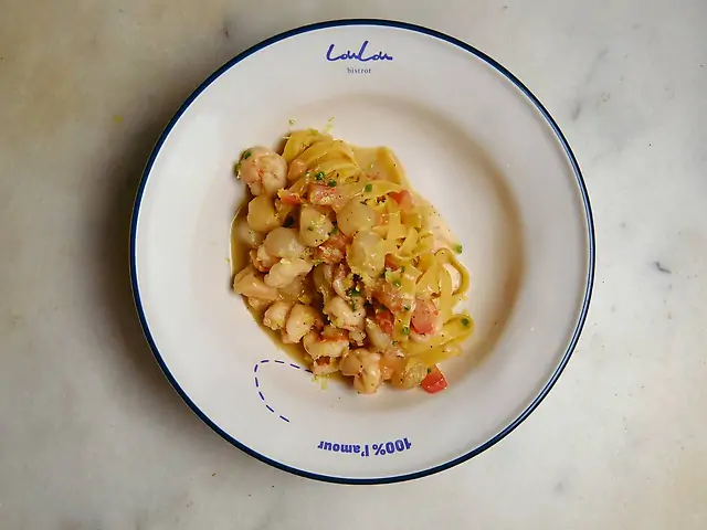 Домашня паста з морепродуктами