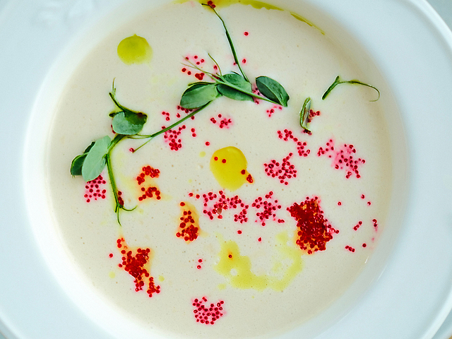 Сирний крем-суп з креветками: 