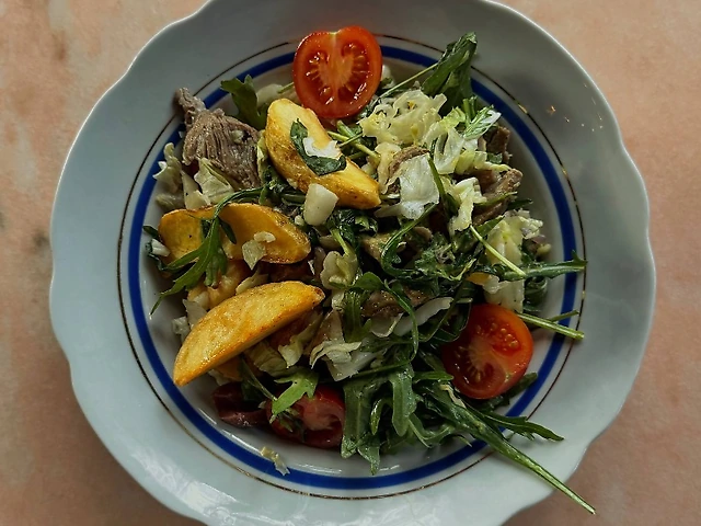 Салат з ростбіфом