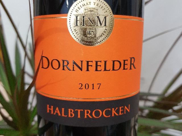 HXM Dornfelder Red Halb-Trocken2017 /    ЭйчИксЭм Дорнфельдер Ред Хальб-Трокен кр. п/сух.