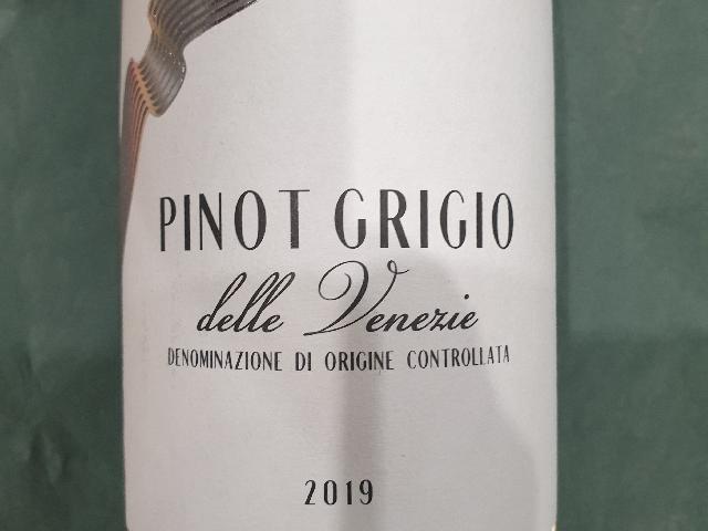 Monte Zovo Pinot Grigio Veneto DOC delle Venezie / Монте Зово Пино Гриджио  2019 бел.сух