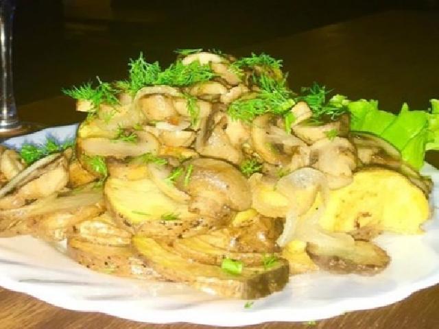 Картофель по-домашнему с грибами