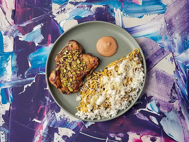 Трюфельна паста з курча, грибами та фісташкою