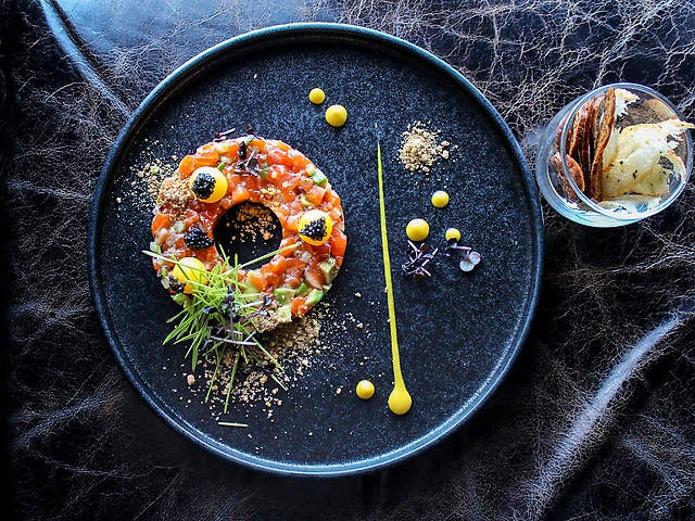 Salmon tar-tar