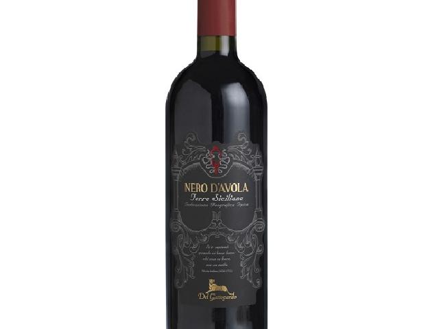 Вино Nero D"avola DOC Villa Diana красное сухое13% 0,75