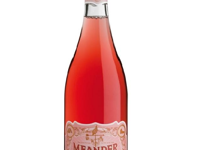 Вино ігристе Meander Moscato Pink рожеве солодке 5,5% 0,75л
