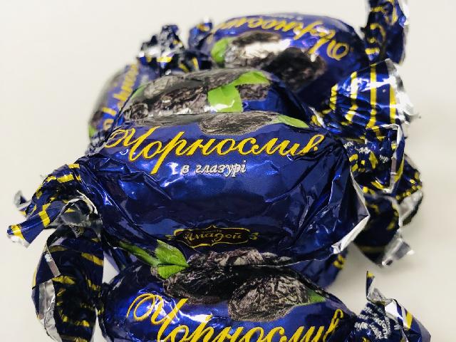 Конфеты с черносливом в шоколаде и грецким орехом Амадей