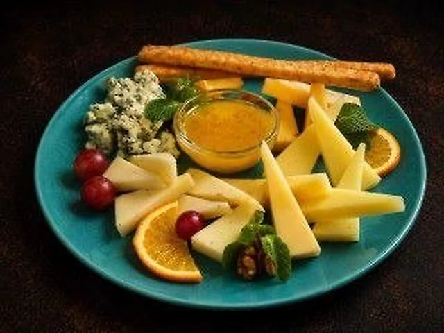 Велика сирна дошка