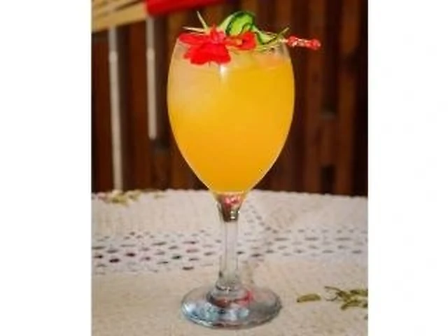 Bellini Mocktail