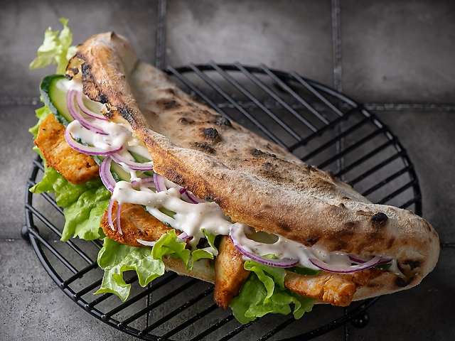 Сендвіч з куркою гриль