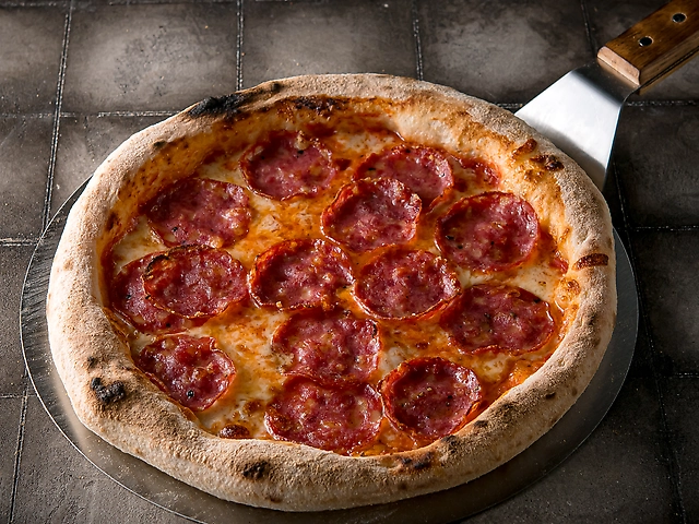 Пицца Салями