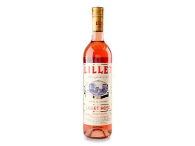 Аперитив на основі вина Lillet Rose 0,75л 17%