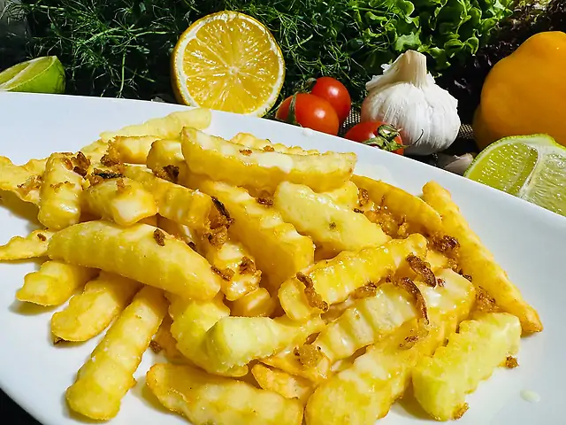 Картопля Фрі під сирним соусом