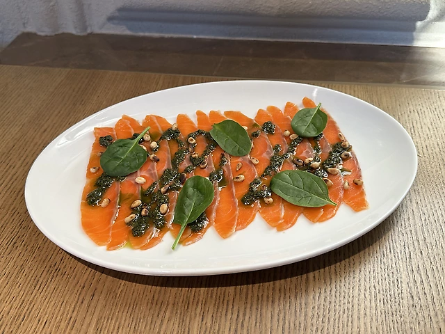 Карпачо з філе маринованого лосося